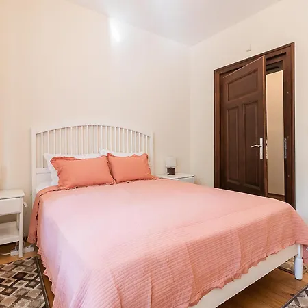 South San Stefano With 3 Bedroom, Garden And Free Garage Апартаменты Варна